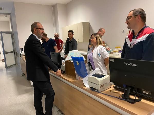 Afyonkarahisar Devlet Hastanesi Ziyareti Gerçekleştirildi Afyonkarahisar Sağlık Müdürü Dr. Hakkı