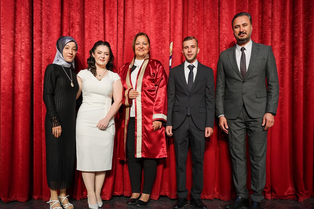 Büşra Ödemiş ve Berkay Eyvazoğlu Evlendi