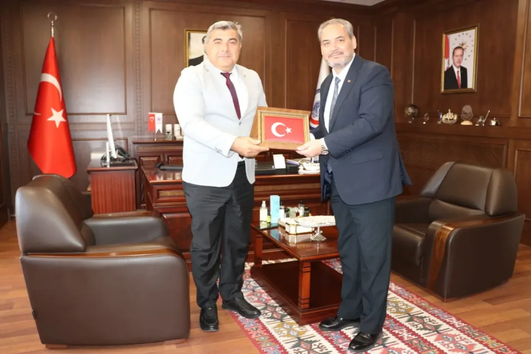 Afyonkarahisar İl Milli Eğitim Müdürü Sünnetci, AFSÜ Rektörünü Ziyaret Etti
