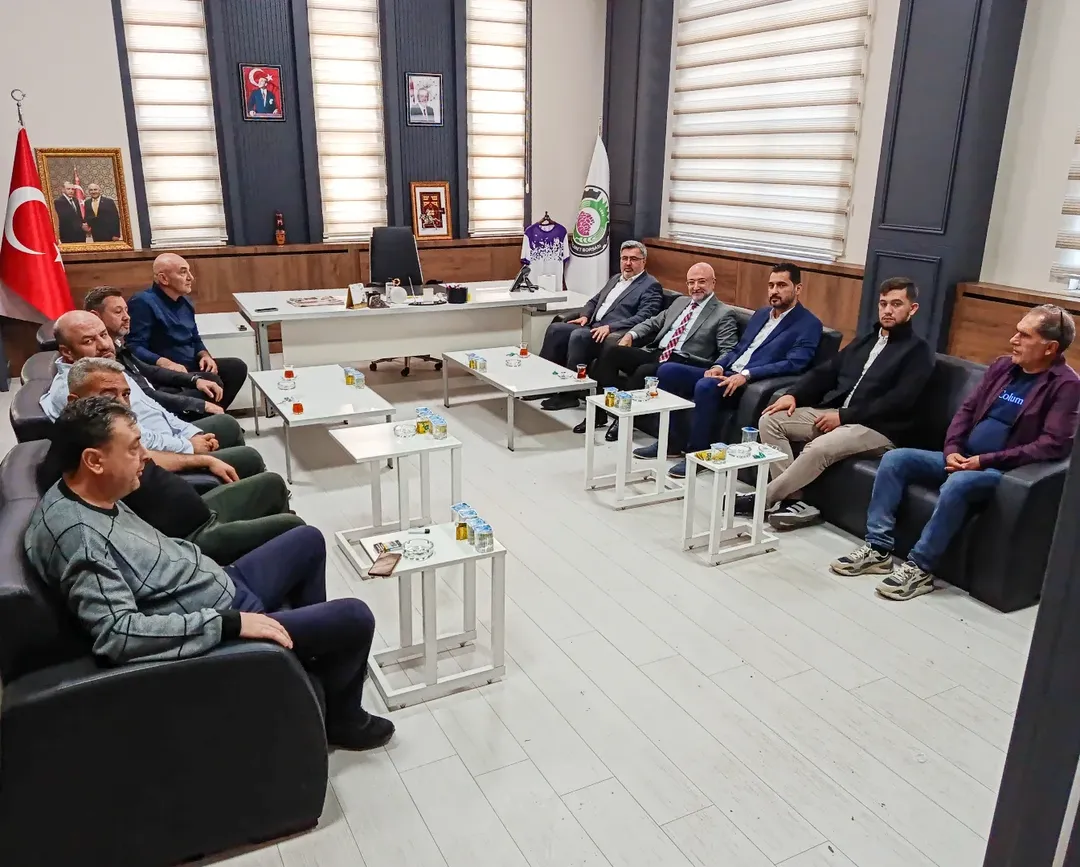 AK Parti Afyonkarahisar Heyeti, Ticaret Borsası'nı Ziyaret Etti