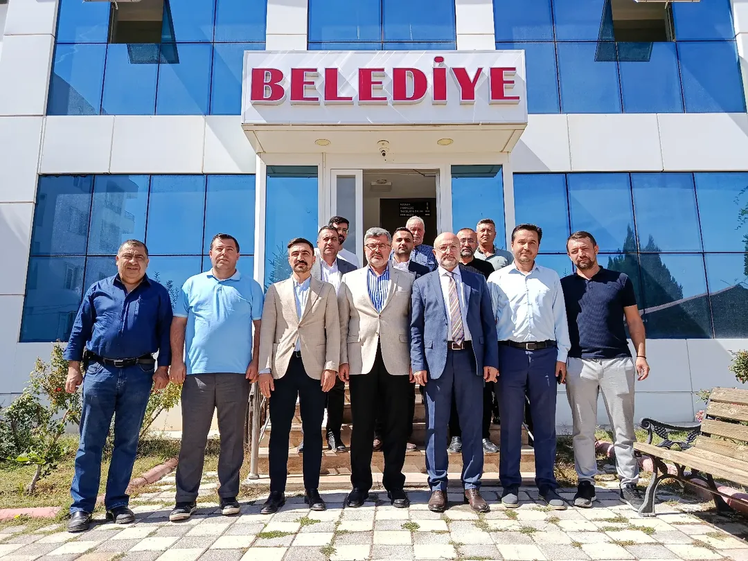 Gazlıgöl'e Ziyaret: AK Parti Delegasyonu Ev Sahibi Belediye Başkanı'na Teşekkür Etti