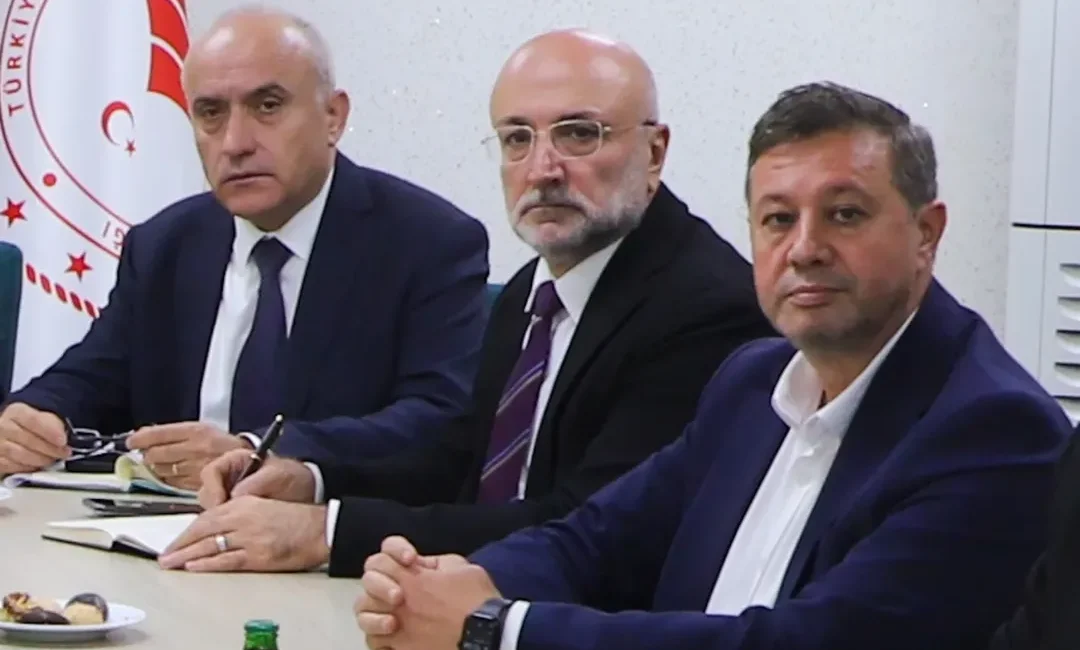 Bakan Yardımcısı Gümen, Afyonkarahisar’da Sektör Temsilcileriyle Buluştu Tarım ve Orman