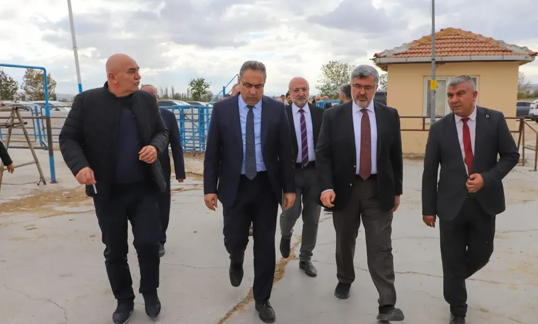 Afyonkarahisar’da Hayvancılık Altyapısı Masaya Yatırıldı Tarım ve Orman Bakan Yardımcısı