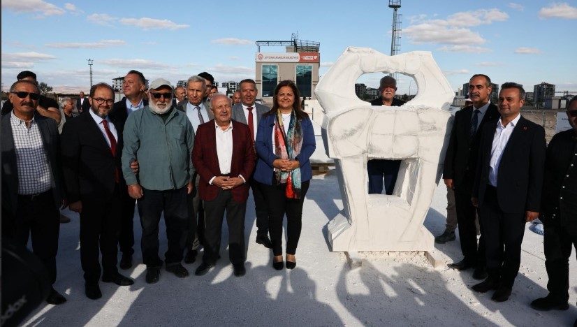 TAŞI SANATLA BULUŞTURUYORUZAFYONKARAHİSAR ULUSLARARASI MERMER HEYKEL SEMPOZYUMUMUZUN LANSMANI GERÇEKLEŞTİBelediye Başkanımız
