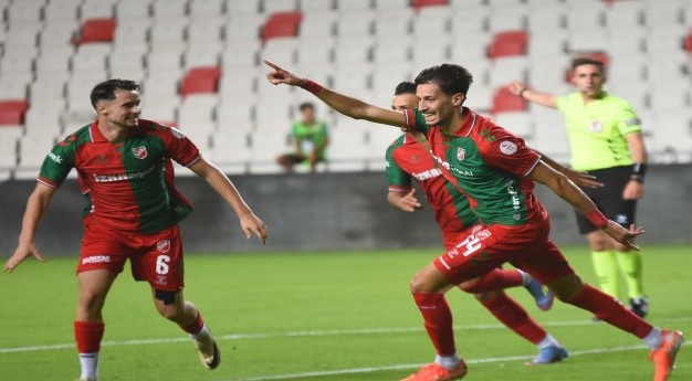 Afyon spor ilk Maçında Karşıyaka’ya 2-1 Mağlup oldu. TFF 3. Ligi 4. Grup’ta şampiyonluk parolasıyla yeni sezona başlayan
