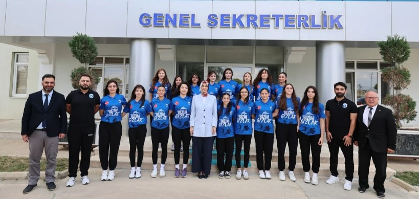 Afyonkarahisar Valisi Doç. Dr. Kübra Güran Yiğitbaşı, Kadınlar Voleybol 2.