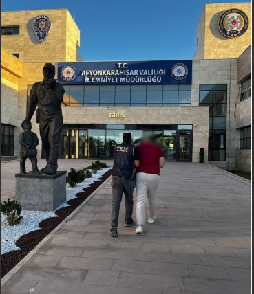 Afyonkarahisar’da İl Emniyet Müdürlüğü ekiplerince yürütülen çalışmalar kapsamında, FETÖ/PDY Silahlı