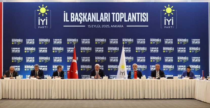İYİ Parti Genel Başkanı Müsavat Dervişoğlu, Ankara’da 81 il başkanı