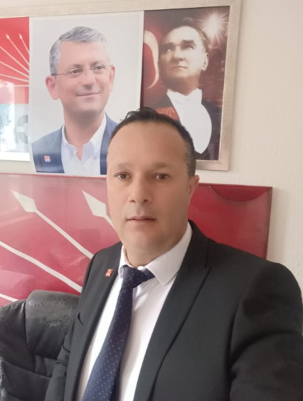 Süt para etmiyor, para kazanamıyoruz. Süt fiyatları normal değil; bu sektördeki herkes kazanıyor ama bir