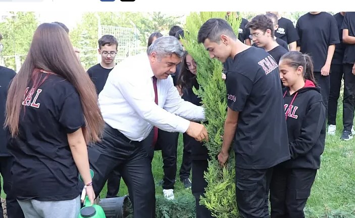 Afyonkarahisar İl Milli Eğitim Müdürü Miraç Sünnetci, yeni eğitim-öğretim yılının