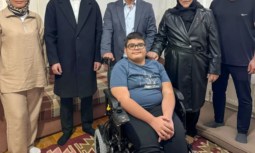 Engelli Vatandaşın Hayali Gerçek Oldu Afyonkarahisar’da, AK Parti İl Başkanı