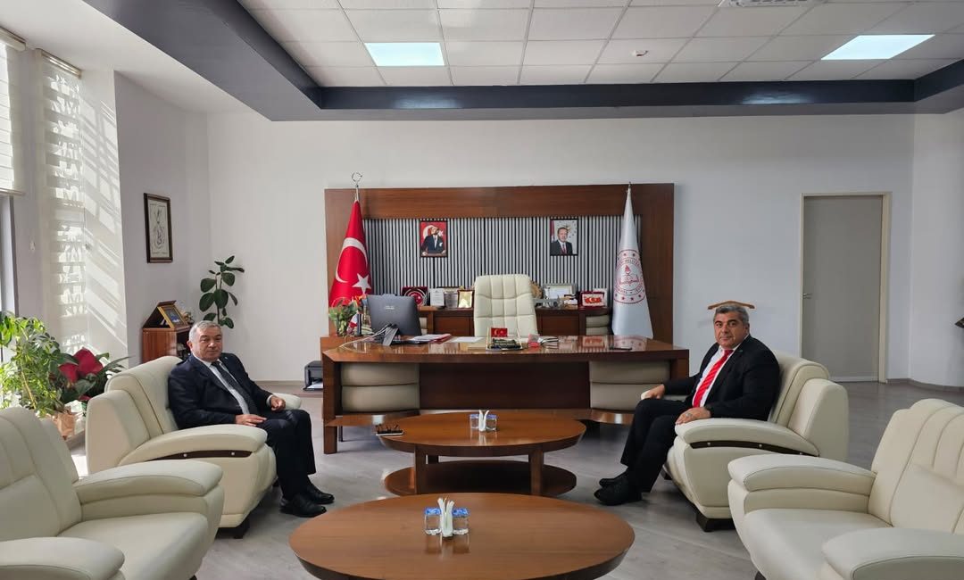 Şuhut’taki Eğitim Projeleri Masaya Yatırıldı Şuhut Belediye Başkanı Muhittin Özaşkın,