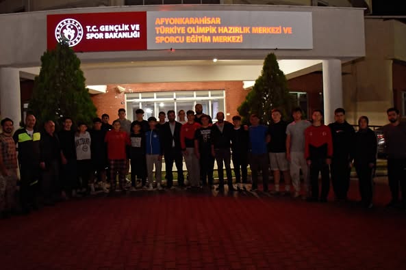 Olimpik Sporcular İle Verimli Bir Buluşma Gerçekleştirildi Afyonkarahisar Gençlik ve