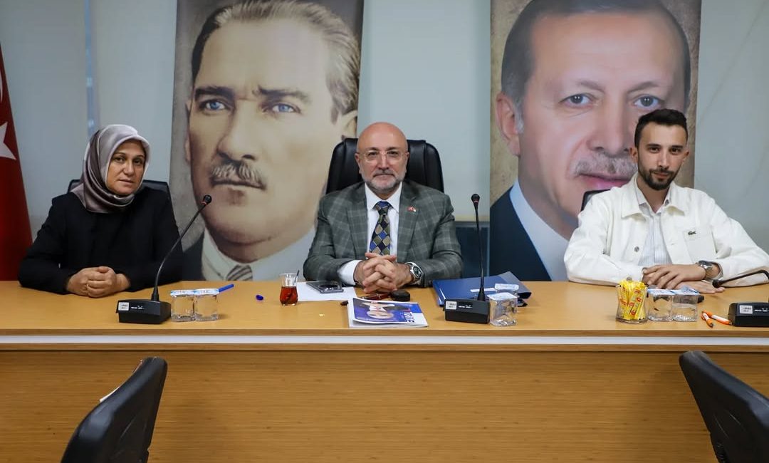 AK Parti Afyonkarahisar’da Haftalık Toplantı Gerçekleştirildi AK Parti Afyonkarahisar İl