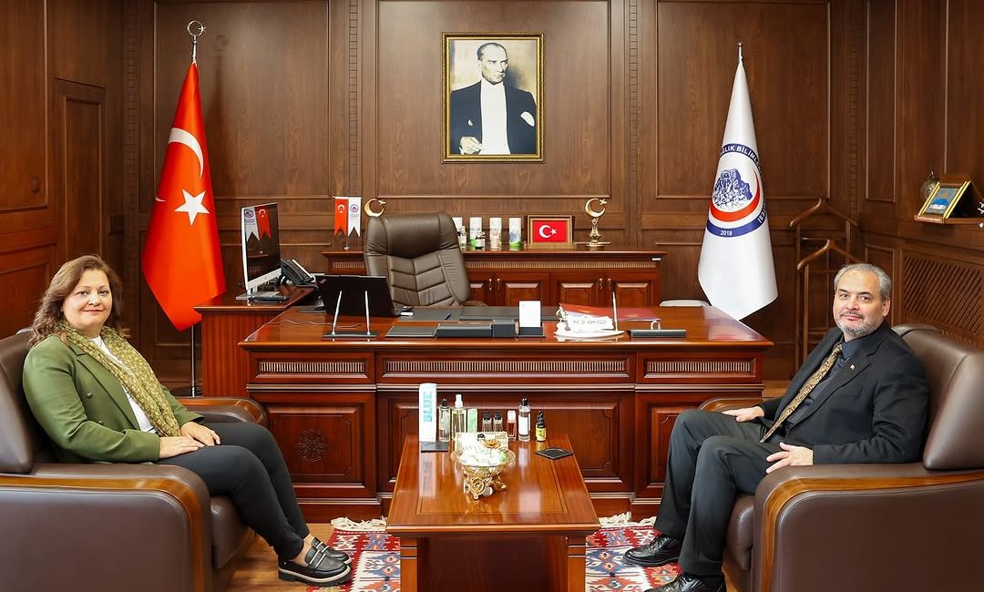 Üniversite Ziyareti Gerçekleştirildi Burcu Köksal, Afyonkarahisar Sağlık Bilimleri Üniversitesi Rektörü