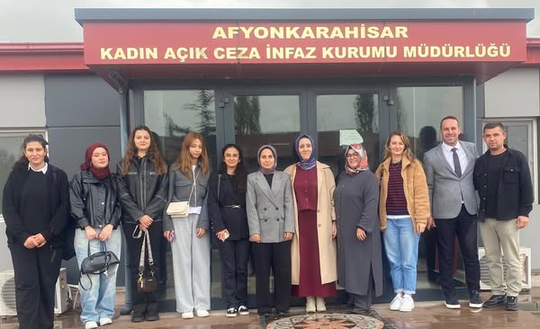 Mahkûm Kadınlar ve Çocuklar İçin Moral Etkinliği Afyonkarahisar Açık Kadın