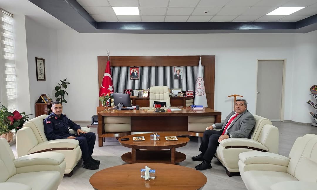 Eğitim ve Güvenlik İş Birliği Güçleniyor Afyonkarahisar’da, İl Jandarma Komutanı