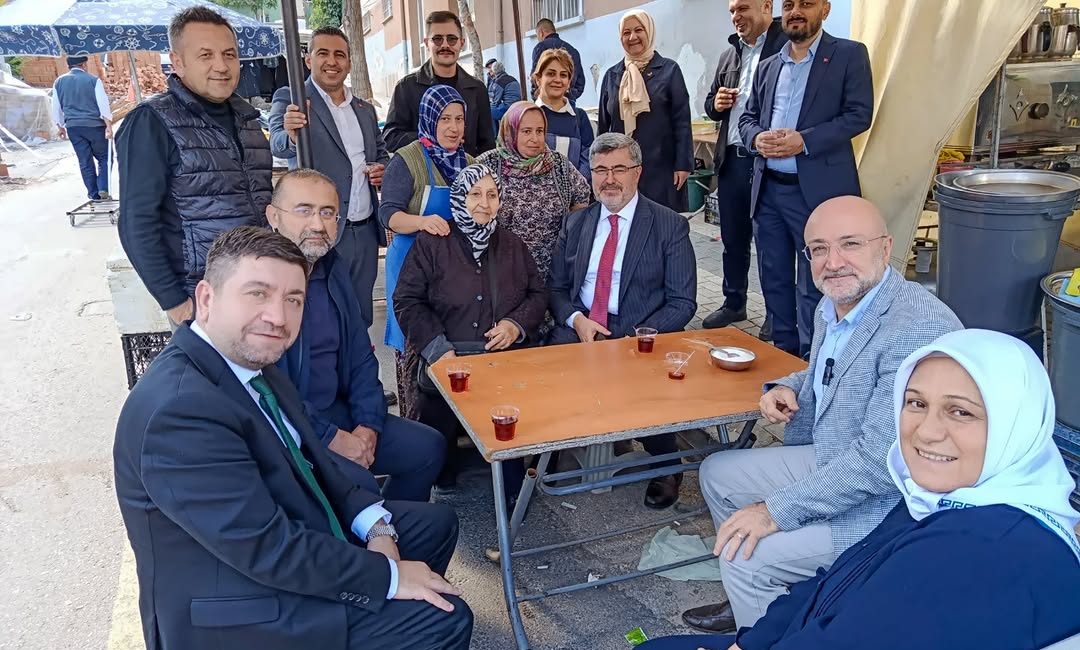Pazar Ziyaretinde Esnaf ve Vatandaşlarla Buluşma AK Parti Afyonkarahisar İl