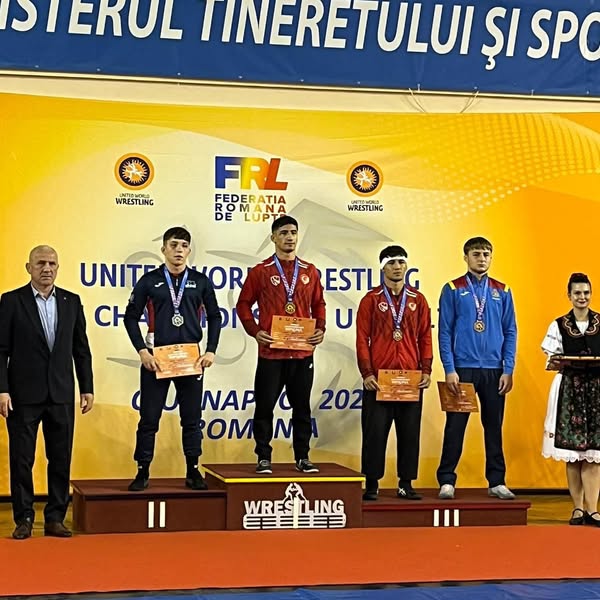 Romanya’da Düzenlenen Şampiyonada Çifte Gurur Afyonkarahisar’ın genç güreşçileri, Romanya’nın Cluj