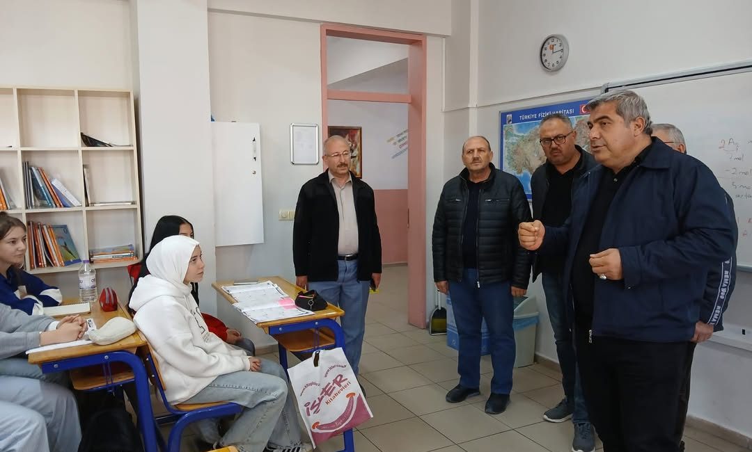 Afyonkarahisar’da DYK Kurslarına Yoğun Katılım Afyonkarahisar Kız Anadolu İmam Hatip