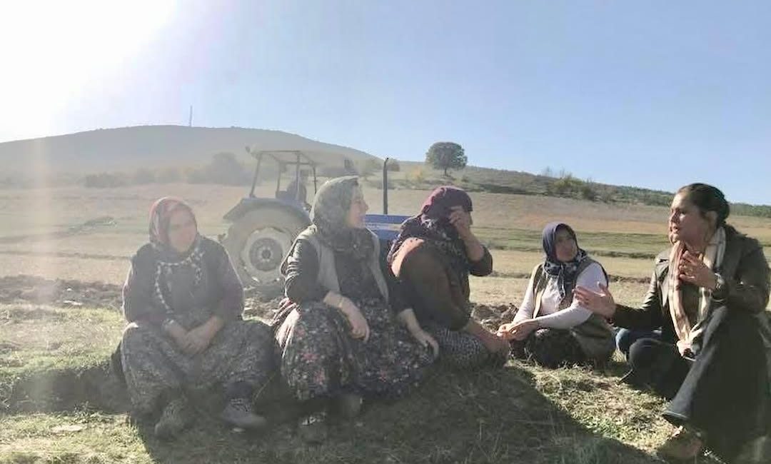 Tarımın Gizli Kahramanları: Çiftçi Kadınlar Ülke ekonomisine ve tarım sektörüne