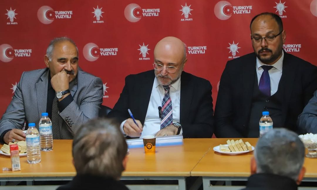 AK Parti Afyonkarahisar İl Başkanlığı Bayat'ta Teşkilat Toplantısı Gerçekleştirdi Bayat’ta İstişare ve Değerlendirme Toplantısı AK Parti Afyonkarahisar İl Başkanlığı,