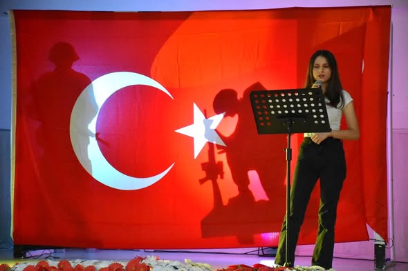 Gençlerin Kaleminden Vatan ve Aşk Afyonkarahisar Gençlik Merkezi’nde düzenlenen Vatan