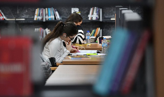 Ankara Büyükşehir Belediyesi (ABB), “Üniversite Ankara’da Okunur” sloganıyla öğrencilerin eğitim