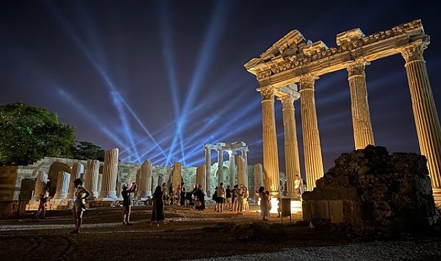 Kültür ve Turizm Bakanı Mehmet Nuri Ersoy, Antalya’nın Ekim ayında geçen