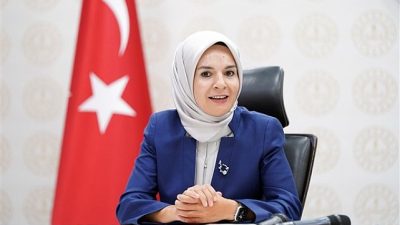 Aile ve Sosyal Hizmetler Bakanı Mahinur Özdemir Göktaş, Fransa İslam