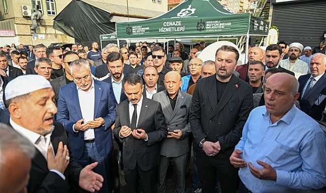 Çalışma ve Sosyal Güvenlik Bakanı Vedat Işıkhan ve Kocaeli Valisi