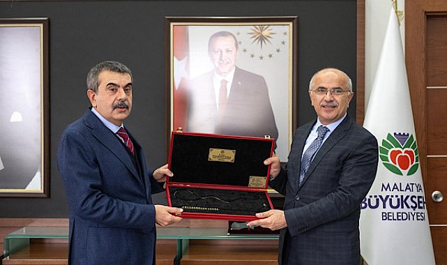 Malatya’da temaslarda bulunan Millî Eğitim Bakanı Yusuf Tekin, Malatya Büyükşehir