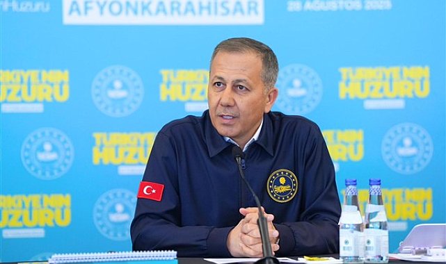 İçişleri Bakanı Yerlikaya, İstanbul’un Avcılar ilçesinde makas atarak trafik güvenliğini