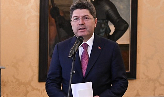 Adalet Bakanı Yılmaz Tunç, Kocaeli’nin Dilovası ilçesindeki bir iş yerinde