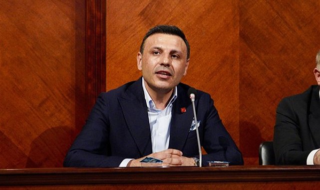 Cumhuriyet Halk Partisi (CHP) İstanbul İl Başkanı Özgür Çelik, yaptığı