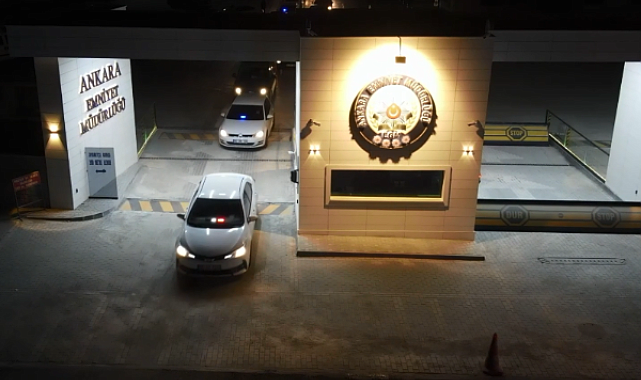 İçişleri Bakanı Yerlikaya, Kocaeli Derince Limanında dün yapılan operasyonda; 1 ton