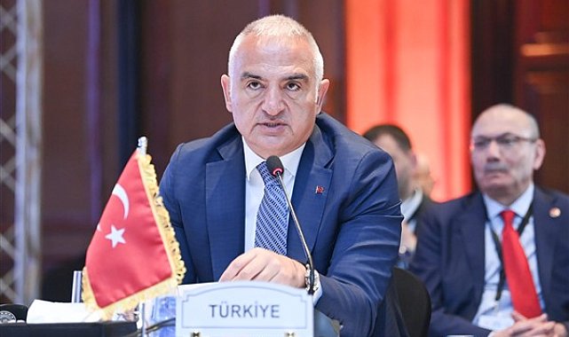 Kültür ve Turizm Bakanı Mehmet Nuri Ersoy, Türk edebiyatının ve