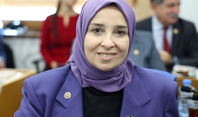 Esen, yardımların sürdürülebilir sosyal politikalarla desteklenmesi gerektiğini belirterek, “Biz, yardımlarla