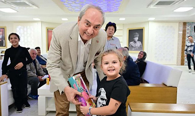 Kepez Belediyesi hizmet binasında her hafta gerçekleştirilen Halk Günü kapsamında