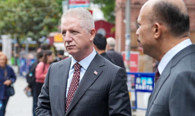 İstanbul Valisi Gül, Bayrampaşa ilçe ziyaretleri kapsamında yeniden yapım çalışmaları devam