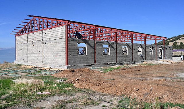 Belediye Başkanı Şükrü Başdeğirmen’in talimatlarıyla birçok köyün ihtiyaçlarının karşılanması noktasında