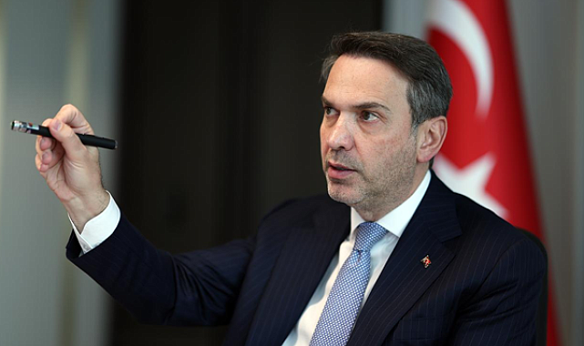 Bakanlıktan yapılan açıklamaya göre, Enerji ve Tabii lar Bakanı Bayraktar,