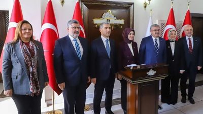   Bakan Göktaş, Vali Aktaş’ı makamında ziyaret ederek Afyonkarahisar Valiliği