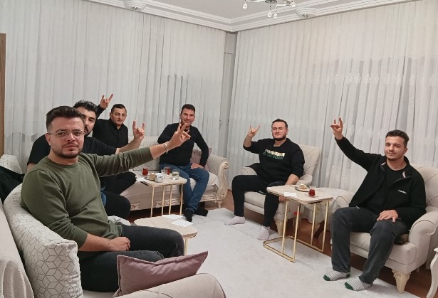 MHP Afyonkarahisar İl Başkanı Ahmet Kahveci, üniversite öğrencilerinin Ramazan ayında