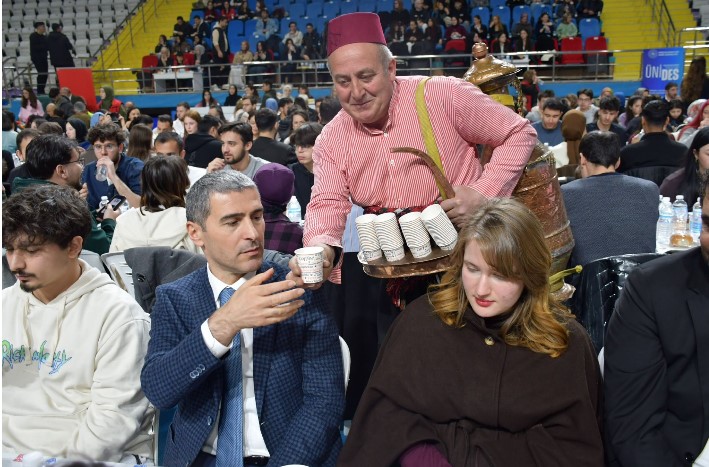   Afyonkarahisar Prof. Dr. Veysel Eroğlu Spor Salonu’nda gerçekleştirilen “Kampüs