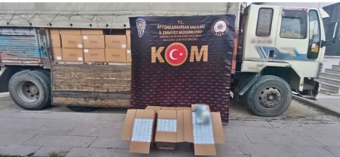 Afyonkarahisar’da polis ekiplerinin kaçakçılıkla mücadele kapsamında yürüttüğü çalışmalar sonucunda Bolvadin