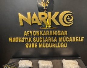 Emniyet Müdürlüğü ekiplerince uygulama noktasında durdurulan bir otomobilde yapılan aramada