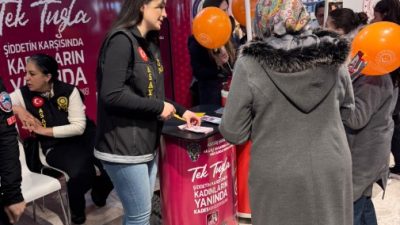   Dünya Kadınlar Günü kapsamında, Emniyet Müdürlüğü görevlileri tarafından ilde