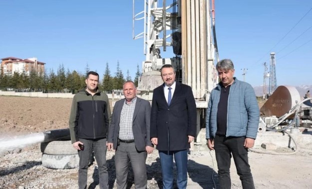 Sandıklı Belediye Başkanı Adnan Öztaş’ın girişimleriyle kaplıca bölgesinde yürütülen çalışmalar sonucunda yaklaşık