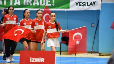   Okul Sporları faaliyet programı kapsamında düzenlenen Badminton Yıldızlar Grup